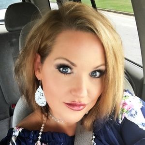 Meet your Posher, Amberly